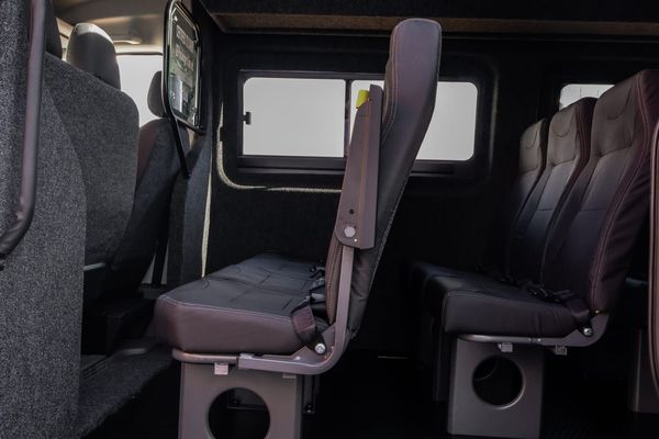 2026-Volkswagen-Crafter-50-20TDI-120kW-Xlwb-Panel-Van-Auto image:4