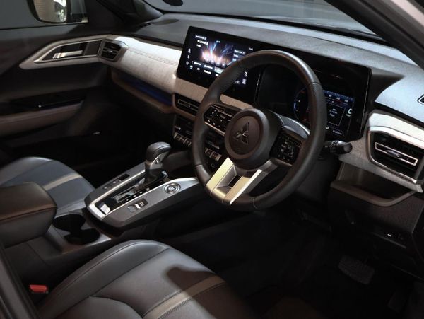 2025-Mitsubishi-Outlander-Sport-15-Exceed-Auto image:10