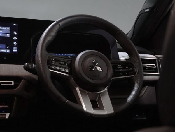 2025-Mitsubishi-Outlander-Sport-15-Exceed-Auto image:12