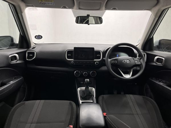 2024-Hyundai-Venue-12-Motion image:10