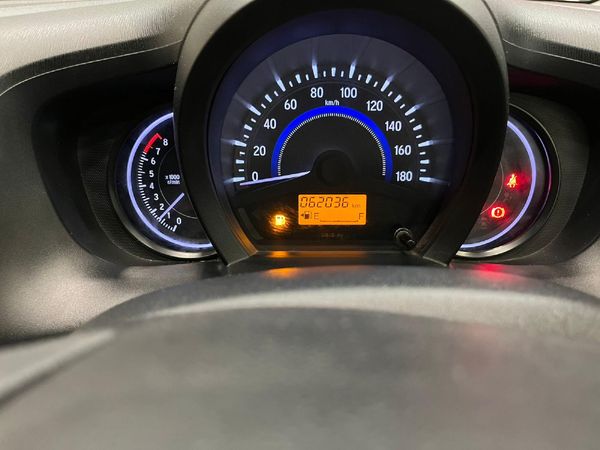 2016-Honda-Brio-12-Comfort-5-dr image:10