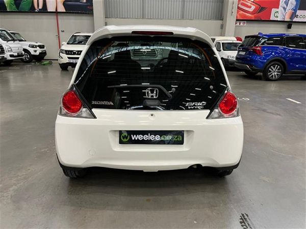 2016-Honda-Brio-12-Comfort-5-dr image:3