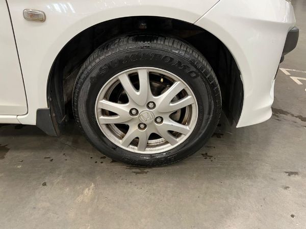 2016-Honda-Brio-12-Comfort-5-dr image:8