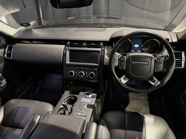 2017-Land-Rover-Discovery-30-TD6-SE image:5