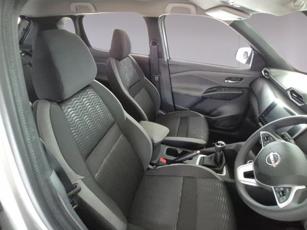 2026-Nissan-Magnite-10T-Acenta image:15