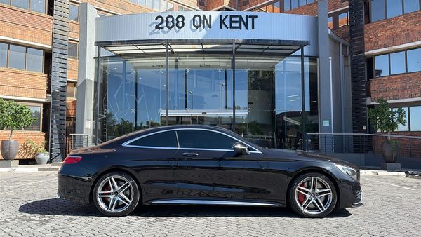 2016-Mercedes-AMG-S-Class-S63-AMG-Coupe image:7