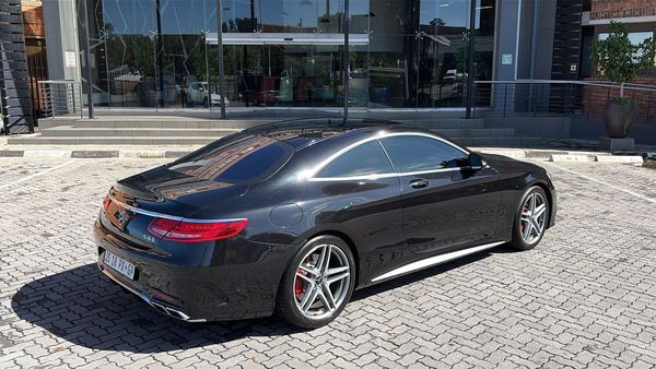 2016-Mercedes-AMG-S-Class-S63-AMG-Coupe image:8