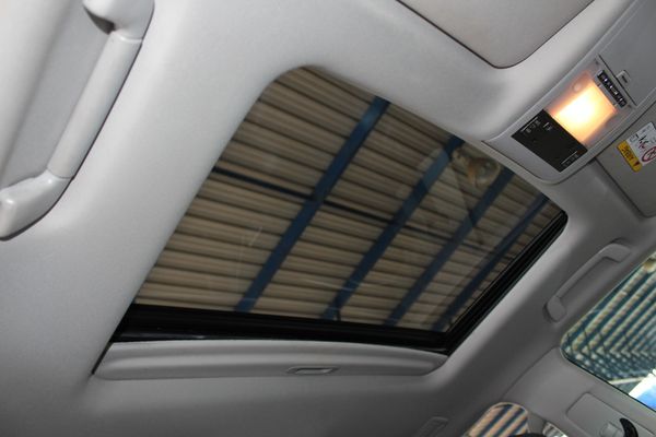 2014-Lexus-LX-570-SE-Auto image:19
