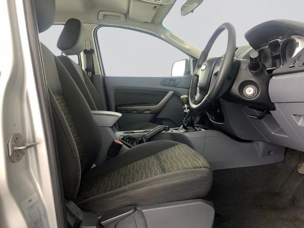 2013-Ford-Ranger-22-TDCi-XLS-4x4-Double-Cab image:16