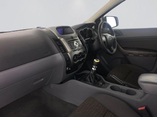 2013-Ford-Ranger-22-TDCi-XLS-4x4-Double-Cab image:19
