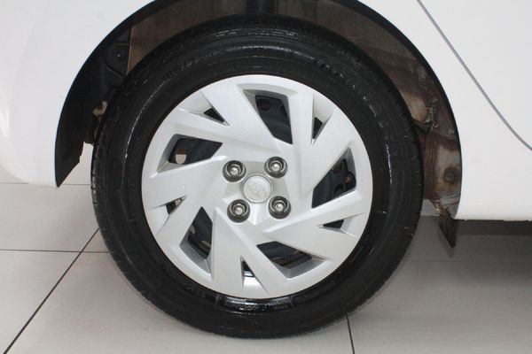 2024-Hyundai-Grand-i10-12-Motion-Auto image:16