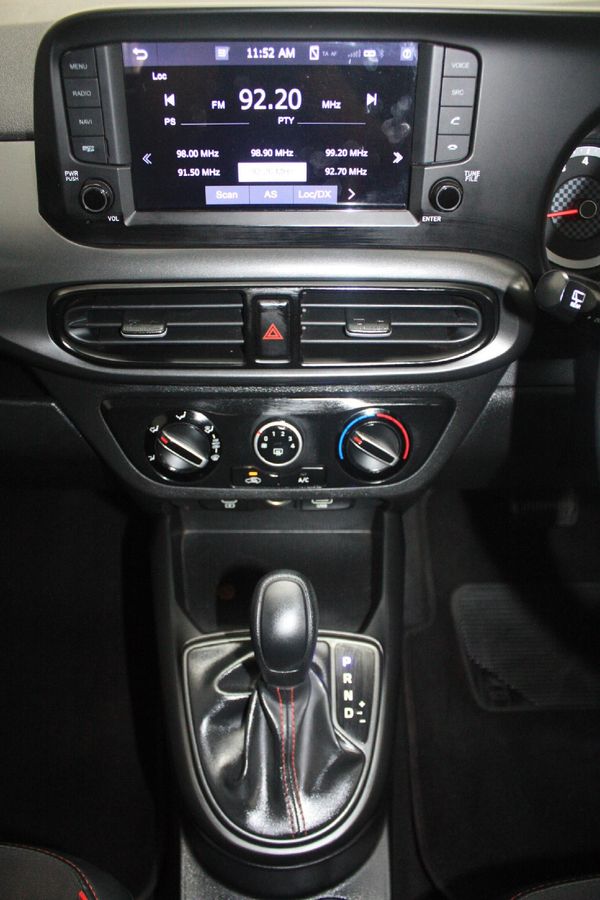 2024-Hyundai-Grand-i10-12-Motion-Auto image:22