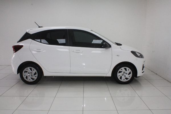 2024-Hyundai-Grand-i10-12-Motion-Auto image:3