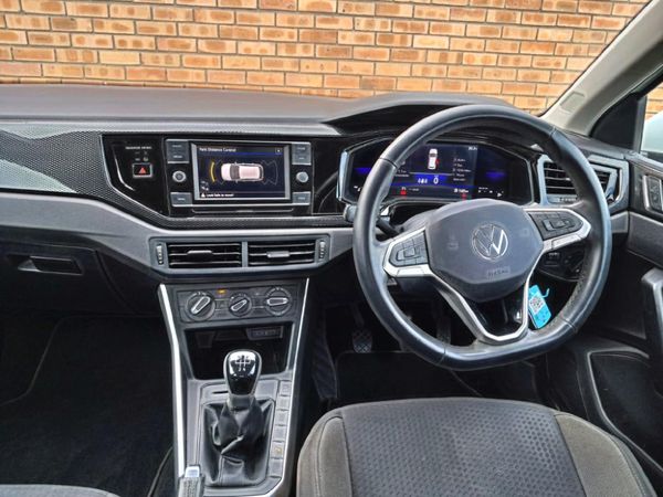 2022-Volkswagen-Polo-10-TSI-Life image:2