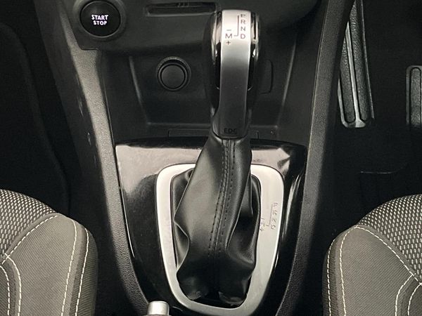 2019-Renault-Clio-IV-12T-Expression-Auto-5-dr-88kW image:10
