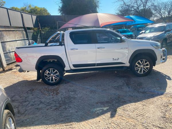 2017-Toyota-Hilux-28-GD-6-Raised-Body-Raider-Double-Cab-Auto image:20