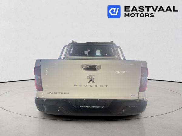 2022-Peugeot-Landtrek-19D-Allure-Double-Cab-Auto image:5