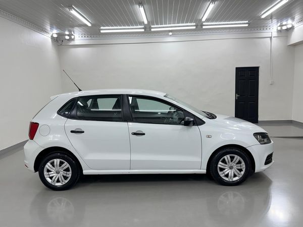 2018-Volkswagen-Polo-Vivo-14-Trendline-5-dr image:3