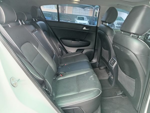 2017-Kia-Sportage-20-CRDi-AWD-Auto image:8