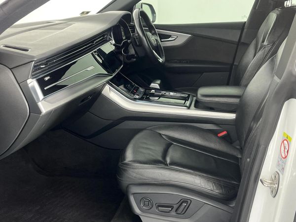 2019-Audi-Q8-45-TDI-quattro-Auto image:8