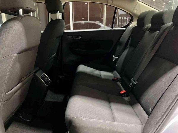 2022-Honda-Ballade-15-Comfort-Auto image:8