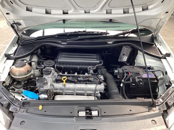2020-Volkswagen-Polo-Vivo-14-Trendline-5-dr image:19