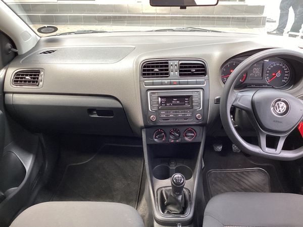 2020-Volkswagen-Polo-Vivo-14-Trendline-5-dr image:7