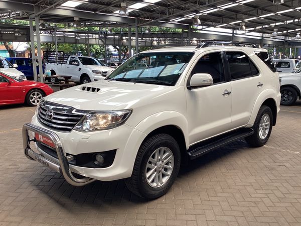 2014-Toyota-Fortuner-30-D-4D-Raised-Body image:21