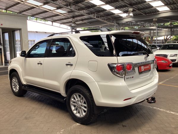 2014-Toyota-Fortuner-30-D-4D-Raised-Body image:22