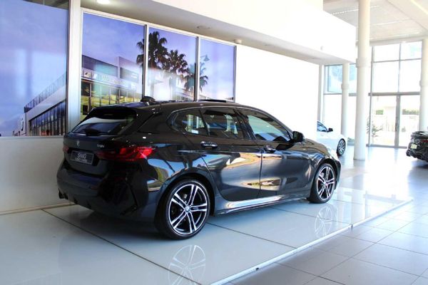 2021-BMW-1-Series-118i-M-Sport image:3