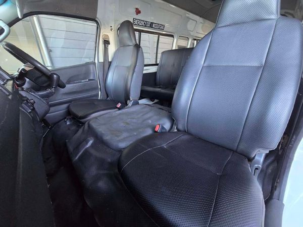 2021-Toyota-Quantum-25-D-4D-Sesfikile-16-seat image:9