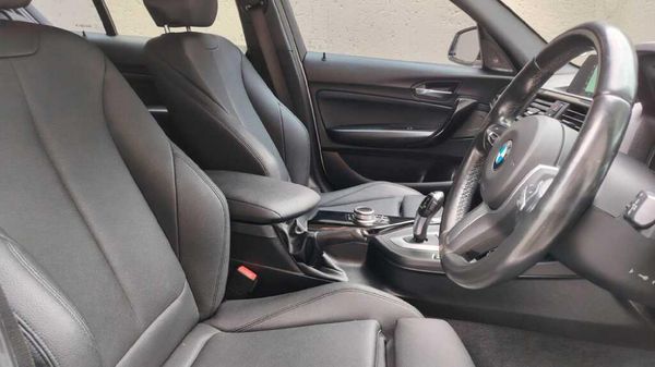 2019-BMW-1-Series-118i-5-dr-Edition-Sport-Line-Shadow-Auto image:9