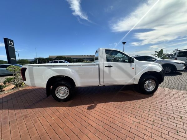 2026-Isuzu-D-Max-250C-Fleetside-Single-Cab image:4