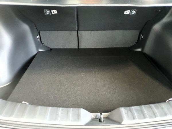 2026-Toyota-Corolla-Cross-18-XR-Hybrid image:5