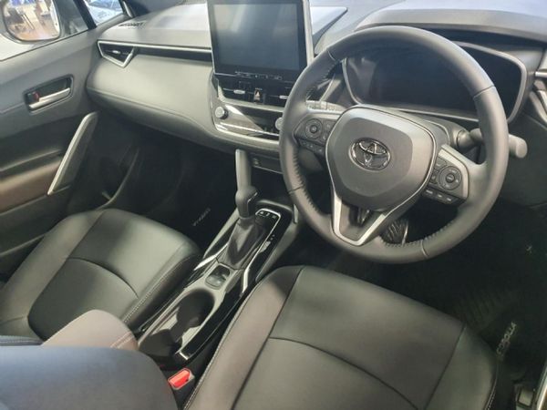 2026-Toyota-Corolla-Cross-18-XR-Hybrid image:6