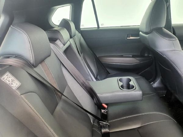 2026-Toyota-Corolla-Cross-18-XR-Hybrid image:7