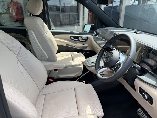 2026-Mercedes-Benz-V-Class-2026-Mercedes-Benz-V300d-Exclusive-Luxury-Spec image:11