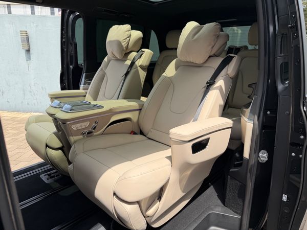 2026-Mercedes-Benz-V-Class-2026-Mercedes-Benz-V300d-Exclusive-Luxury-Spec image:23