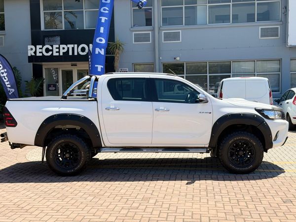 2016-Toyota-Hilux-28-GD-6-Raised-Body-Raider-Double-Cab-Auto image:9