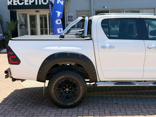 2016-Toyota-Hilux-28-GD-6-Raised-Body-Raider-Double-Cab-Auto image:10