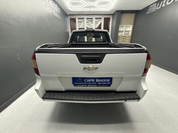 2015-Chevrolet-Utility-14-AC image:3