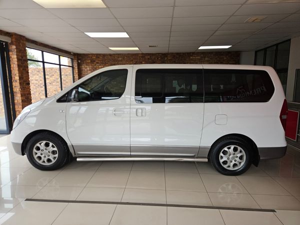 2015-Hyundai-H-1-25-CRDi-VGT-Wagon-Auto image:3
