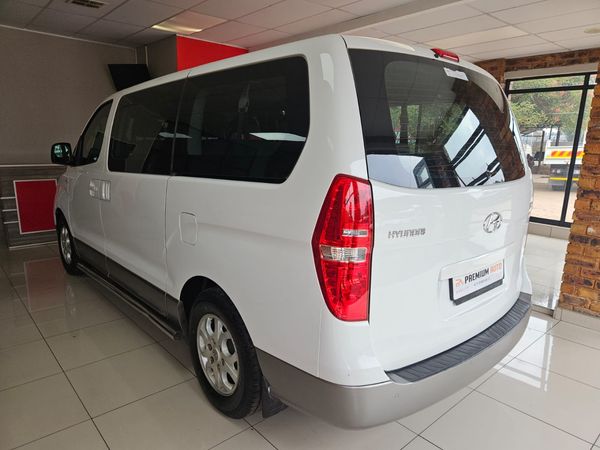 2015-Hyundai-H-1-25-CRDi-VGT-Wagon-Auto image:7