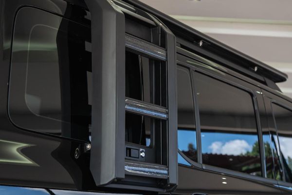 2026-GWM-Tank-300-24TD-Ultra-Luxury-4x4-Auto image:2