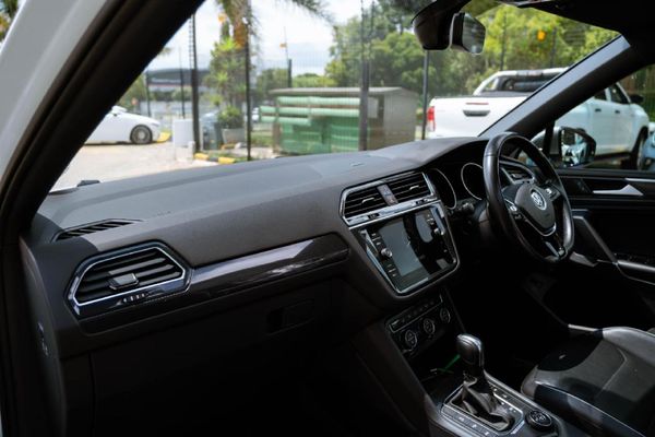 2020-Volkswagen-Tiguan-Allspace-20-TSI-Highline-4Motion-Auto-162kW image:8