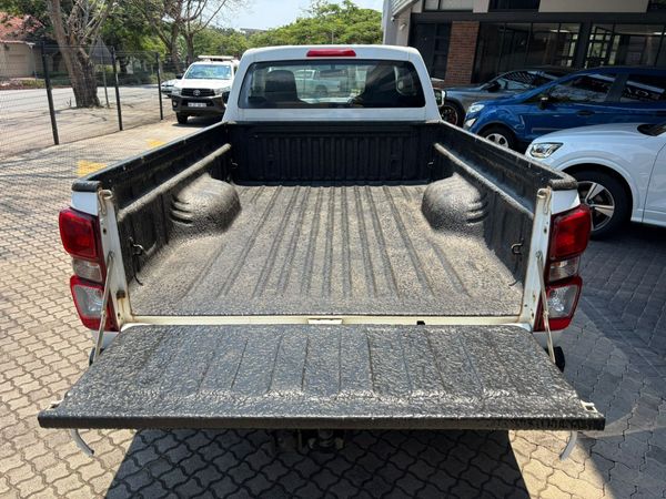2022-Isuzu-D-Max-19-DDI-HR-L-4x4-Single-Cab image:3