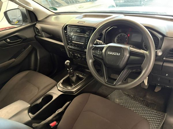 2022-Isuzu-D-Max-19-DDI-HR-L-4x4-Single-Cab image:5