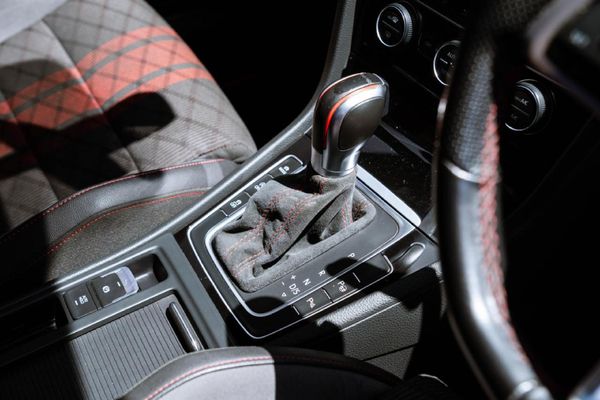 2020-Volkswagen-Golf-VII-GTI-20-TSI-Auto-TCR image:14