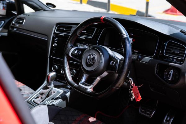 2020-Volkswagen-Golf-VII-GTI-20-TSI-Auto-TCR image:16