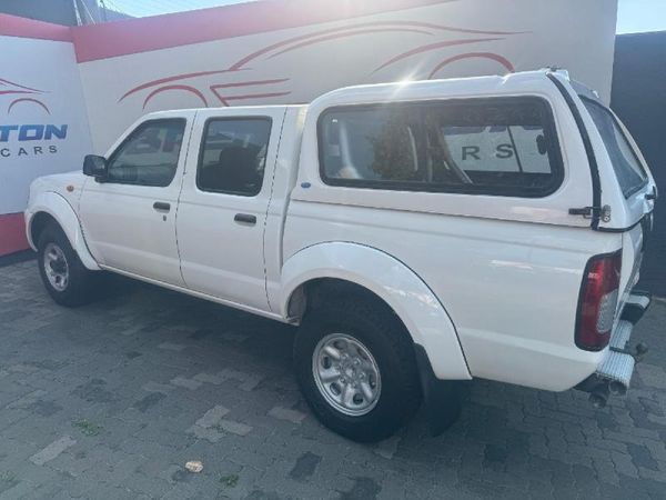 2014-Nissan-NP300-24i-Hi-Rider-4x4-Double-Cab image:3